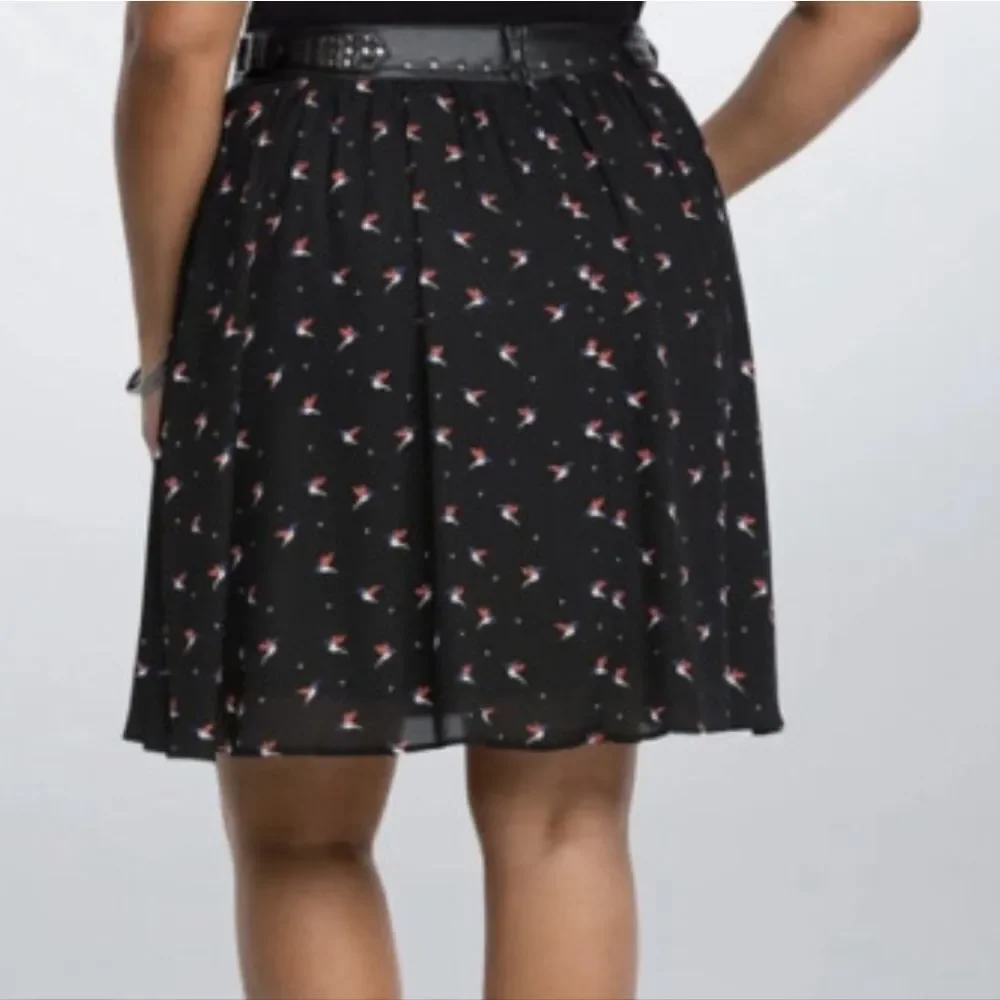 Torrid Skater Skirt Women’s 20 Black Hummingbird Heart Print Flowy Plus Size